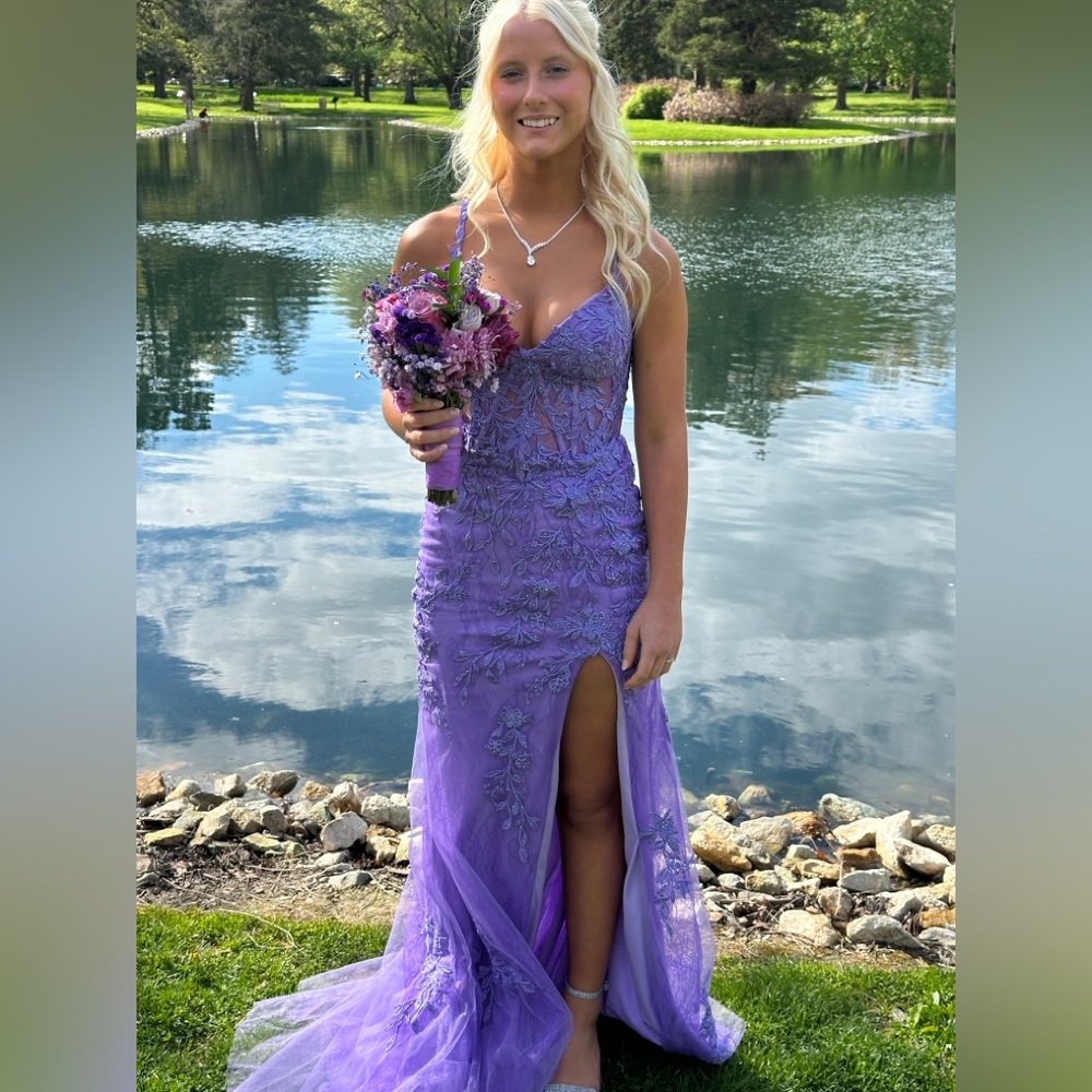 Elegant Purple Lace Evening Gown